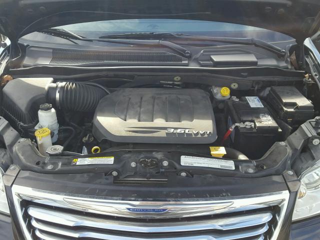 2A4RR8DG4BR655378 - 2011 CHRYSLER TOWN & COU BLACK photo 7