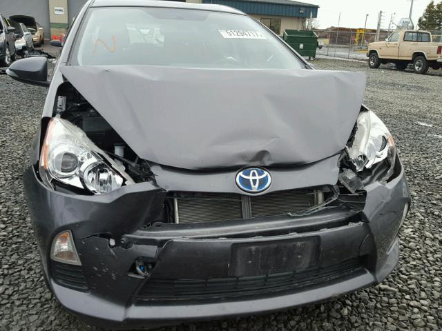 JTDKDTB39E1085413 - 2014 TOYOTA PRIUS C BLACK photo 9