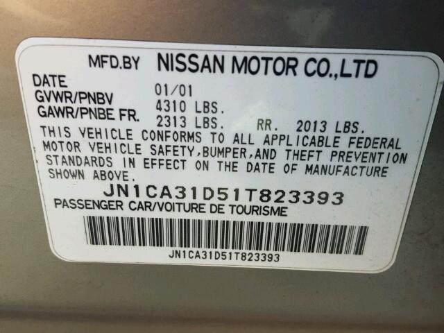 JN1CA31D51T823393 - 2001 NISSAN MAXIMA GXE SILVER photo 10