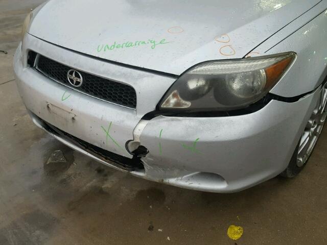 JTKDE177150004618 - 2005 TOYOTA SCION TC 银色 照片 10