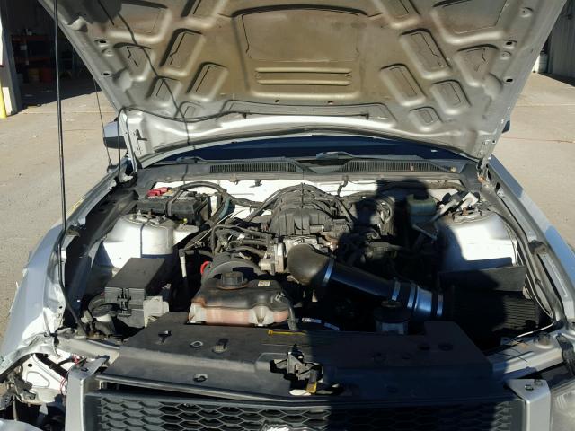 1ZVFT80N365152987 - 2006 FORD MUSTANG SILVER photo 7