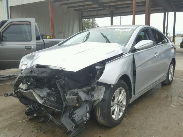 5NPEB4ACXDH731222 - 2013 HYUNDAI SONATA GLS SILVER photo 2