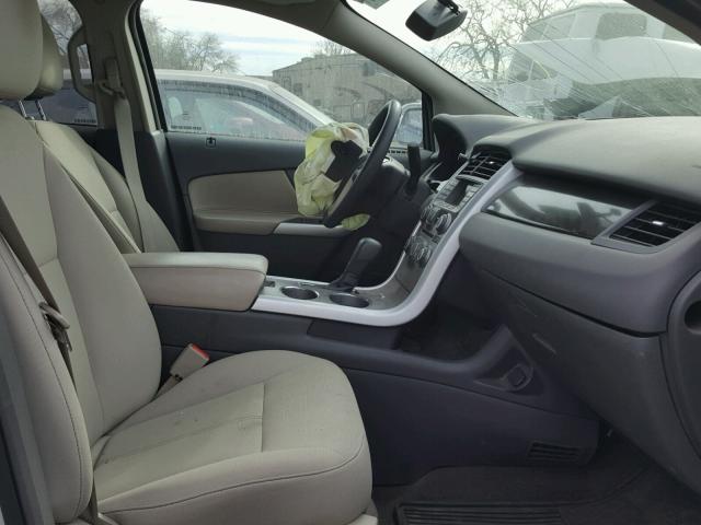 2FMDK3GC0DBB02024 - 2013 FORD EDGE SE SILVER photo 5