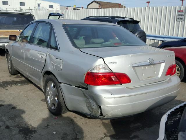 4T1BF28B83U317882 - 2003 TOYOTA AVALON XL SILVER photo 3