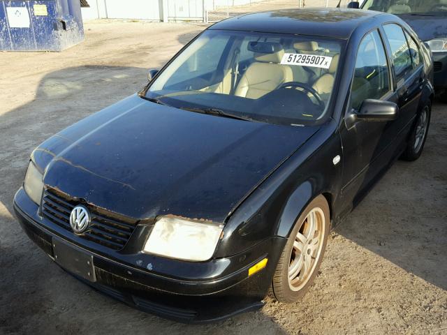 3VWTE29M8YM178423 - 2000 VOLKSWAGEN JETTA GLX BLACK photo 2