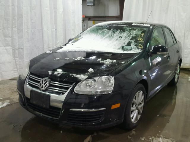 3VWAZ7AJ7AM078393 - 2010 VOLKSWAGEN JETTA LIMI BLACK photo 2