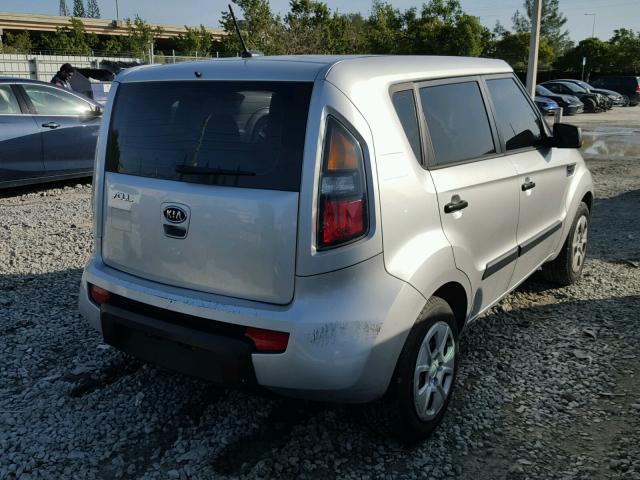 KNDJT2A1XB7322573 - 2011 KIA SOUL SILVER photo 4