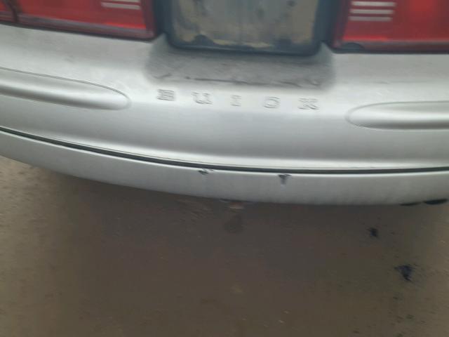 2G4WB55K021278587 - 2002 BUICK REGAL LS 银色 照片 9