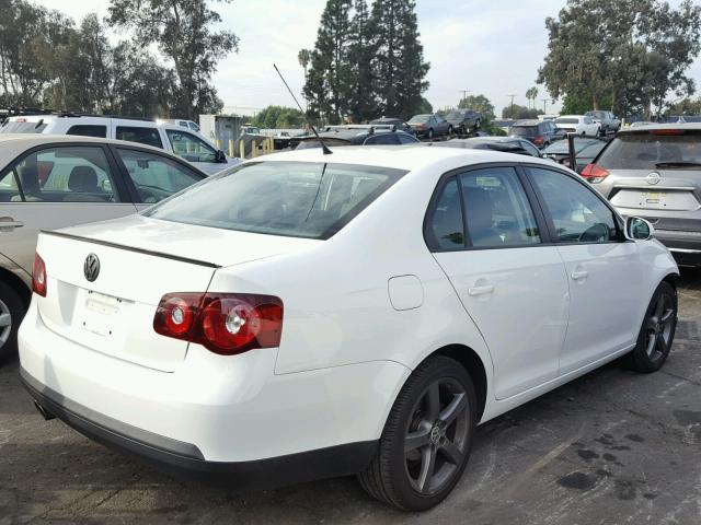 3VWJZ71K99M148805 - 2009 VOLKSWAGEN JETTA S WHITE photo 4