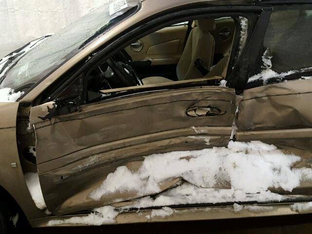 2G2WP552061140175 - 2006 PONTIAC GRAND PRIX BROWN photo 10