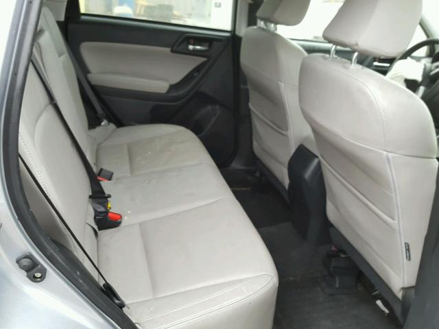 JF2SJAJCXHH402403 - 2017 SUBARU FORESTER 2 SILVER photo 6