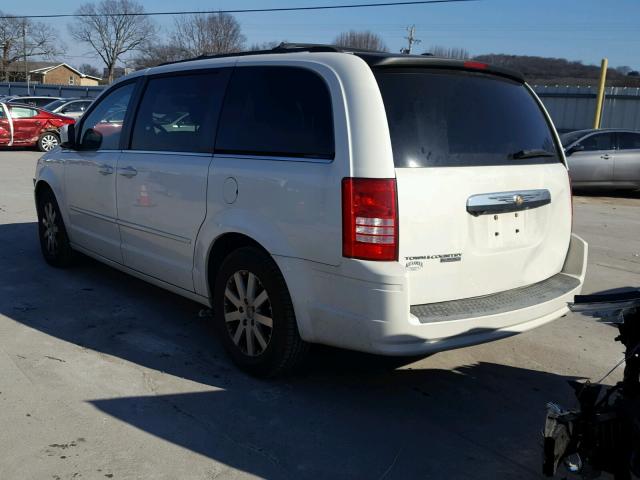 2A8HR54P88R637502 - 2008 CHRYSLER TOWN & COU WHITE photo 3