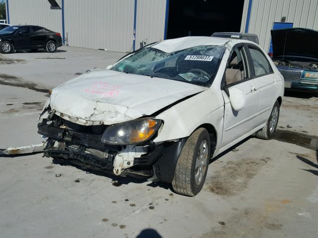 KNAFE222795665531 - 2009 KIA SPECTRA EX WHITE photo 2