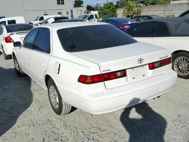 JT2BG22K3X0303632 - 1999 TOYOTA CAMRY LE თეთრი ფოტო 3
