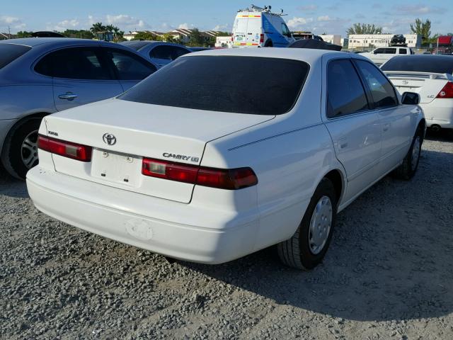 JT2BG22K3X0303632 - 1999 TOYOTA CAMRY LE თეთრი ფოტო 4