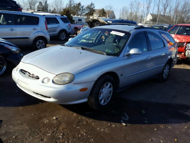 1FAFP57S8WA205259 - 1998 FORD TAURUS SE SILVER photo 2