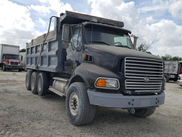 2FWYHXYB5YAF10583 - 2000 STERLING TRUCK AT 9500 BLACK photo 1