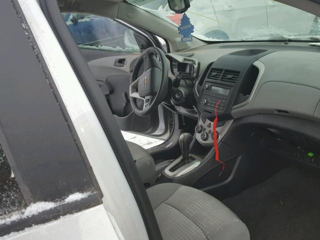 1G1JA5SH2G4180112 - 2016 CHEVROLET SONIC LS 银色 照片 5