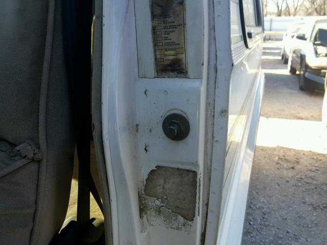 2B6HB21Y1NK165532 - 1992 DODGE RAM VAN B2 WHITE photo 10