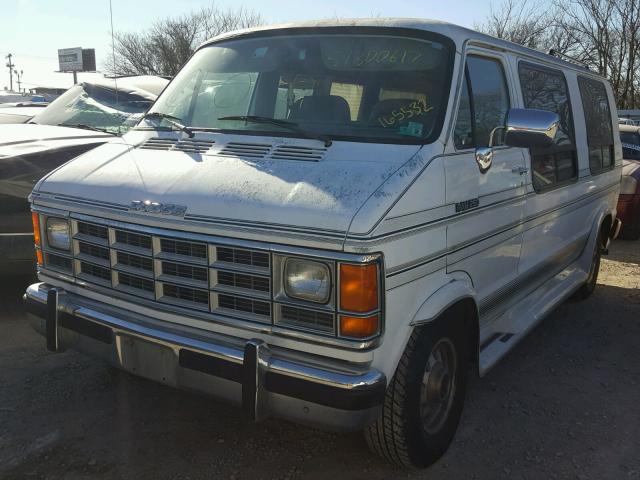 2B6HB21Y1NK165532 - 1992 DODGE RAM VAN B2 WHITE photo 2