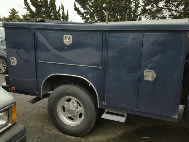 1FTSF30L81EC02964 - 2001 FORD F350 SRW S BLUE photo 9