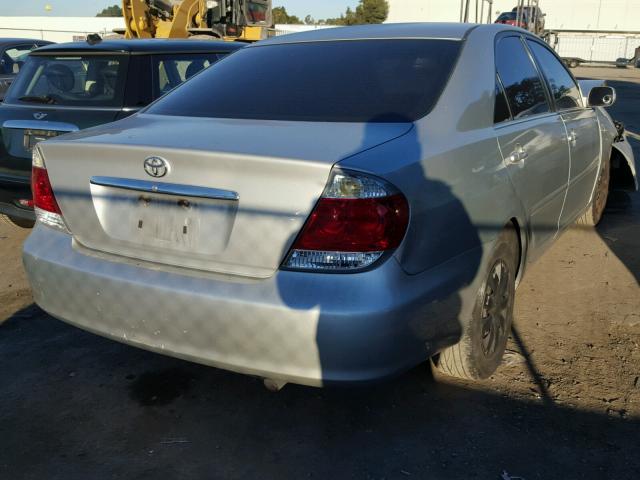 4T1BE32K45U047277 - 2005 TOYOTA CAMRY LE SILVER photo 4