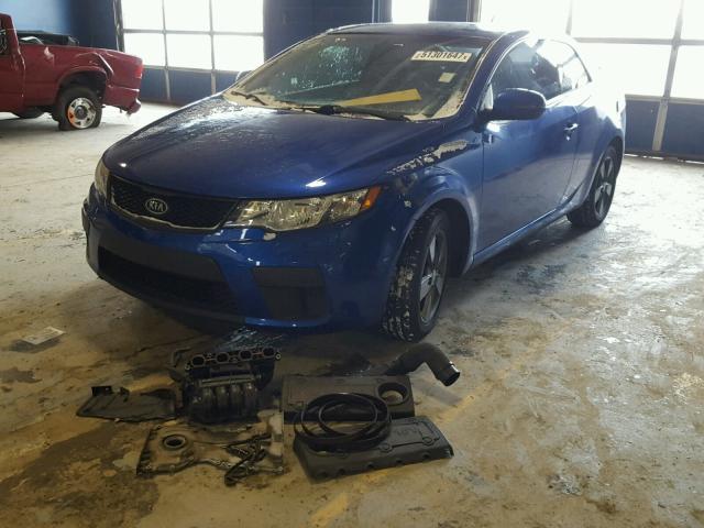 KNAFU6A22B5461754 - 2011 KIA FORTE EX BLUE photo 2