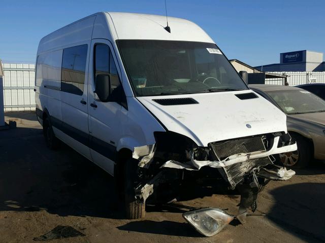 WD3PE8CC9A5489503 - 2010 MERCEDES-BENZ SPRINTER 2 WHITE photo 1