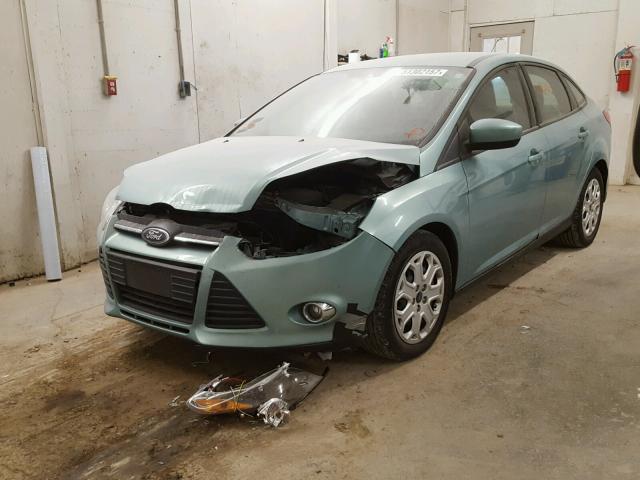 1FAHP3F25CL392703 - 2012 FORD FOCUS SE GREEN photo 2