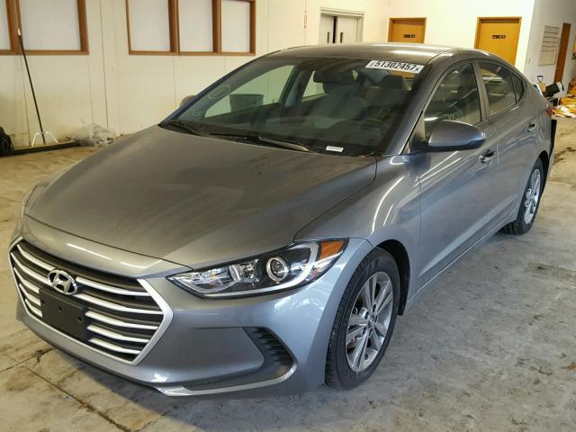 KMHD84LF3HU400930 - 2017 HYUNDAI ELANTRA SE GRAY photo 2