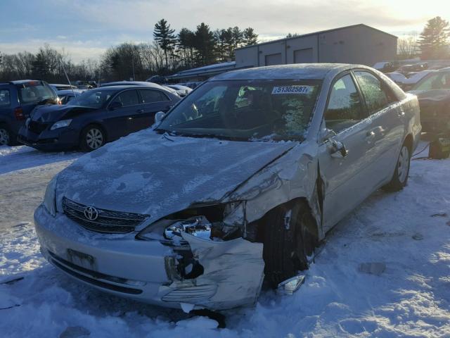 4T1BE32K34U811019 - 2004 TOYOTA CAMRY LE SILVER photo 2