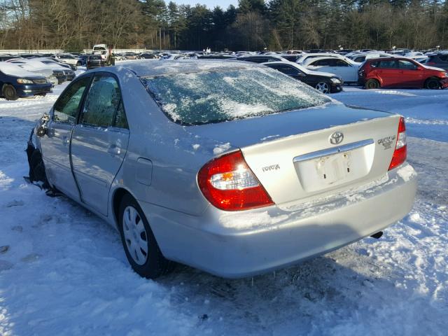 4T1BE32K34U811019 - 2004 TOYOTA CAMRY LE SILVER photo 3