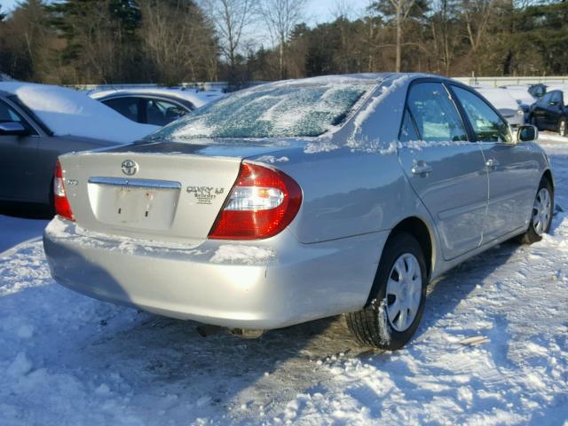 4T1BE32K34U811019 - 2004 TOYOTA CAMRY LE SILVER photo 4