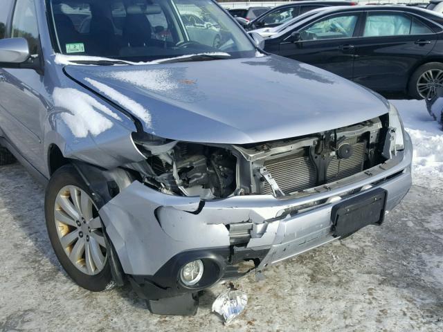 JF2SHADC2DH421674 - 2013 SUBARU FORESTER 2 SILVER photo 9