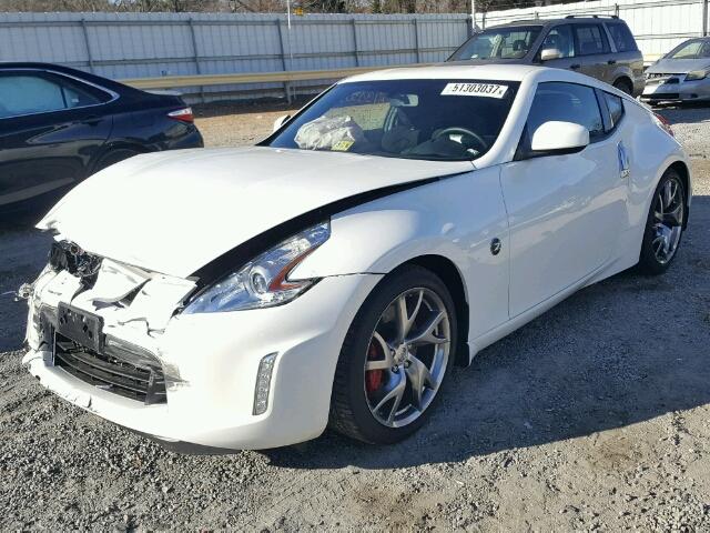 JN1AZ4EH2HM955194 - 2017 NISSAN 370Z BASE WHITE photo 2