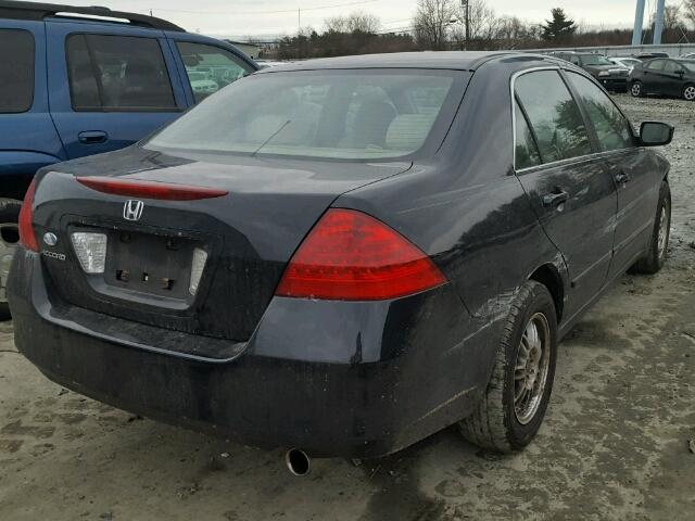 3HGCM56437G710462 - 2007 HONDA ACCORD LX BLACK photo 4