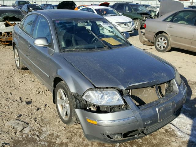 WVWRH63BX4P201594 - 2004 VOLKSWAGEN PASSAT GLX GRAY photo 1