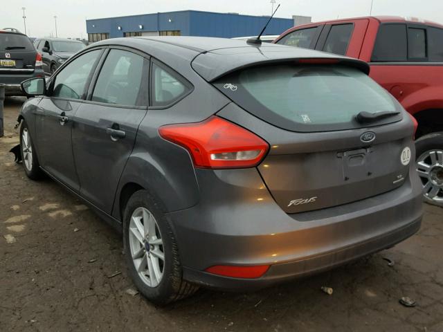 1FADP3K27FL333936 - 2015 FORD FOCUS SE GRAY photo 3