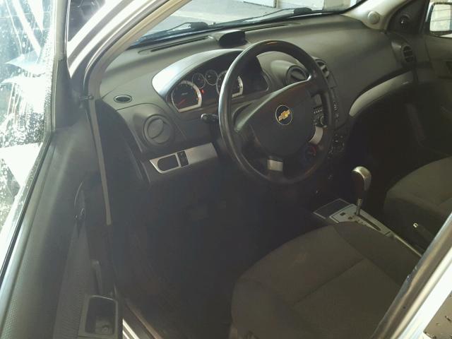 KL1TD5DE5AB115145 - 2010 CHEVROLET AVEO LS SILVER photo 9