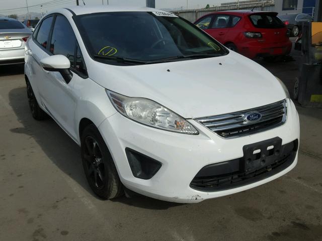 3FADP4BJ2DM107893 - 2013 FORD FIESTA SE WHITE photo 1