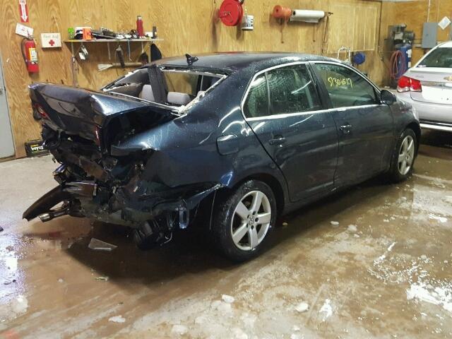 3VWRM71K29M071504 - 2009 VOLKSWAGEN JETTA SE BLUE photo 4