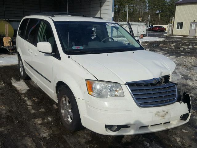 2A4RR5D18AR278854 - 2010 CHRYSLER TOWN & COU WHITE photo 1