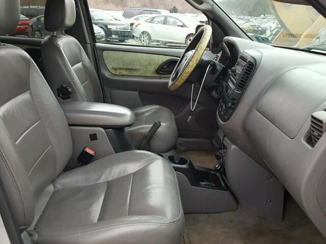 1FMYU04112KB63740 - 2002 FORD ESCAPE XLT SILVER photo 5