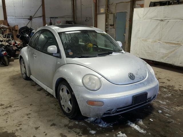 3VWDD21C8YM439138 - 2000 VOLKSWAGEN NEW BEETLE SILVER photo 1