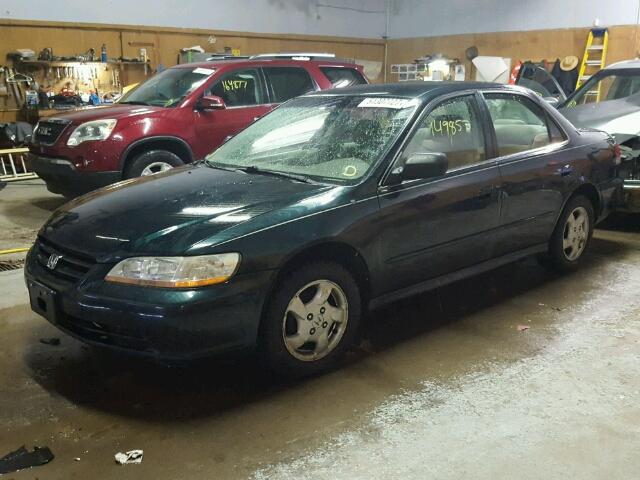 1HGCF86691A051144 - 2001 HONDA ACCORD VAL GREEN photo 2