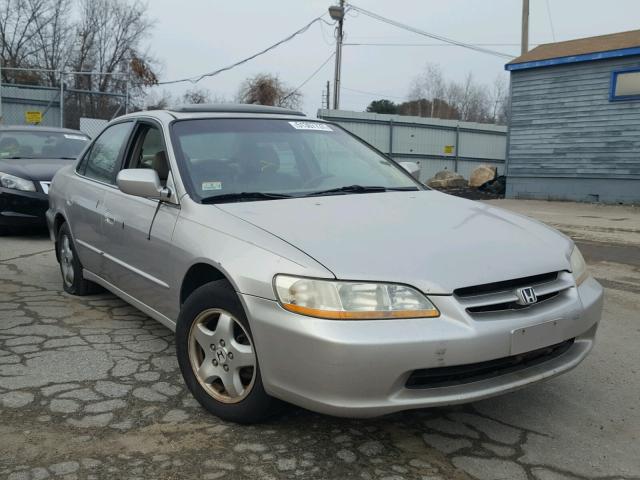 1HGCG1659XA026278 - 1999 HONDA ACCORD EX SILVER photo 1