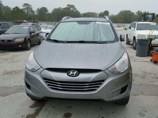 KM8JU3AC3BU260323 - 2011 HYUNDAI TUCSON GLS GRAY photo 9