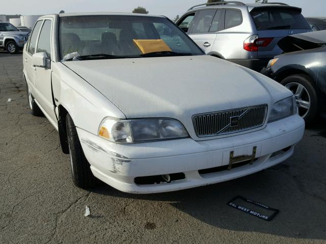 YV1LS557XW1500917 - 1998 VOLVO S70 WHITE photo 1