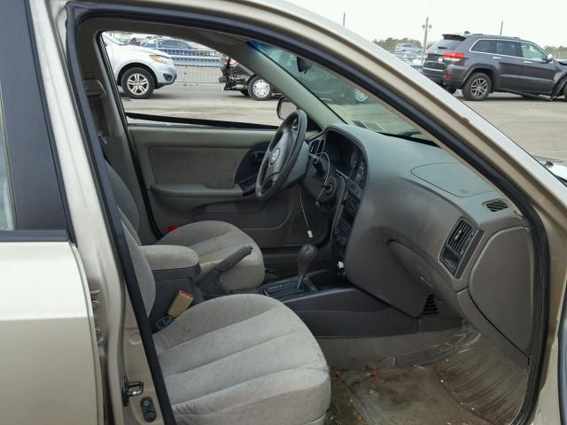 KMHDN46D75U125268 - 2005 HYUNDAI ELANTRA GL BEIGE photo 5