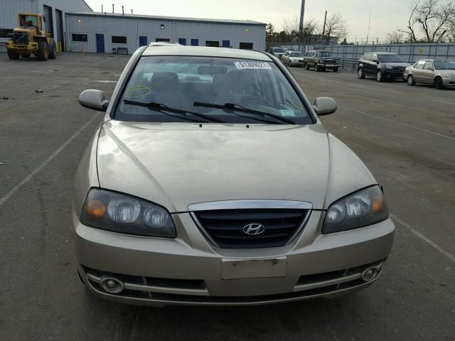 KMHDN46D75U125268 - 2005 HYUNDAI ELANTRA GL BEIGE photo 9